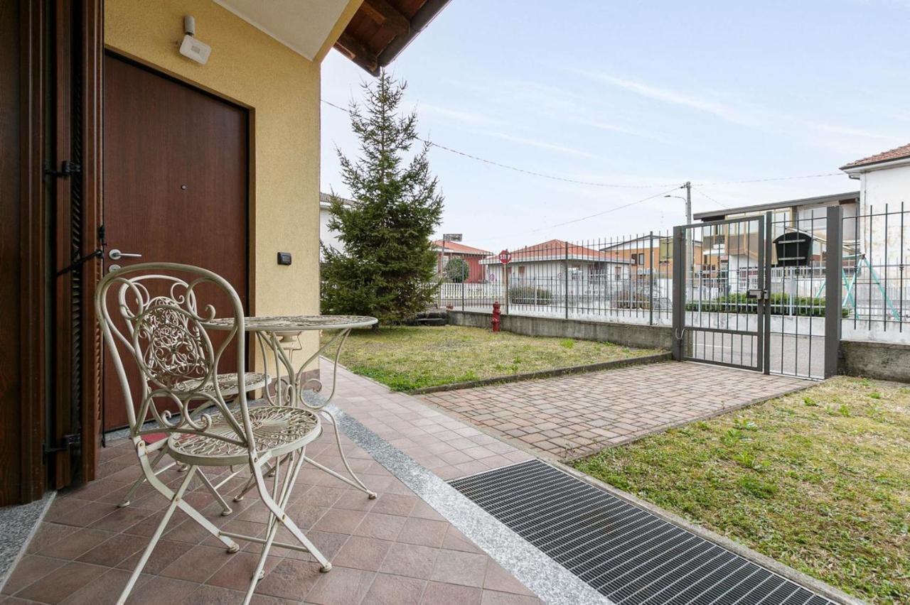Le Quattro Stelle Villa Cardano al Campo Kültér fotó
