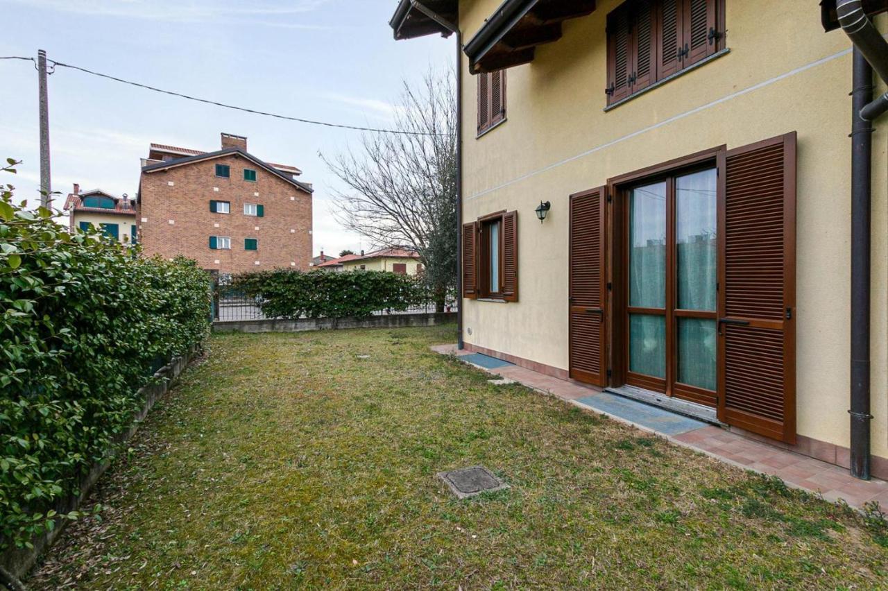 Le Quattro Stelle Villa Cardano al Campo Kültér fotó