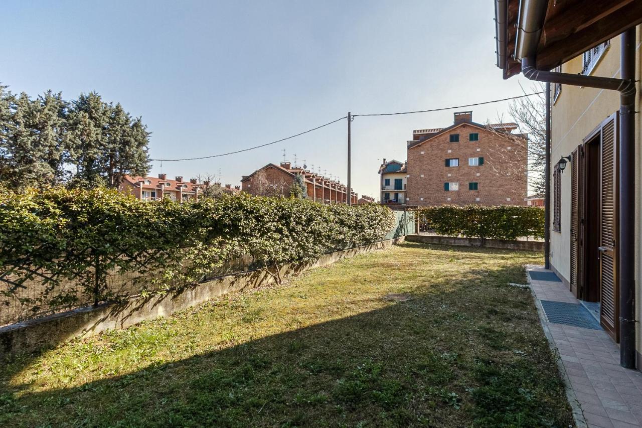 Le Quattro Stelle Villa Cardano al Campo Kültér fotó
